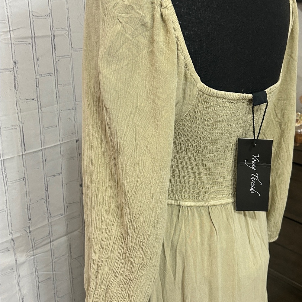 NWT Young Threads Elegant Cream Long Sleeve Dress. Size Medium. - Picture 4 of 4